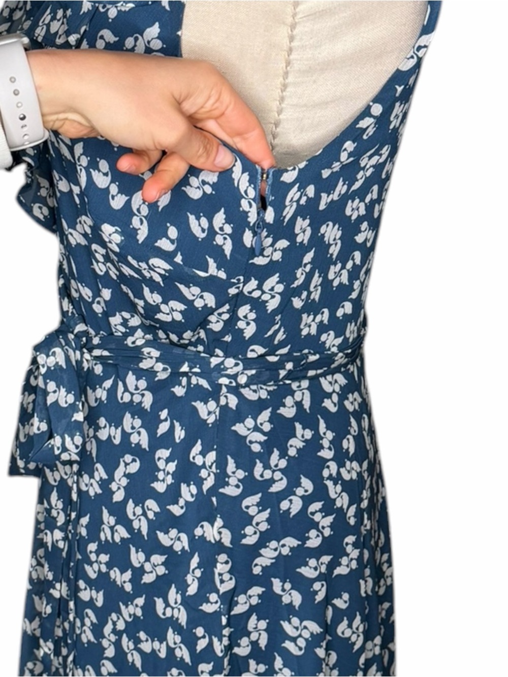 LAUREN Ralph Lauren Navy Blue Floral Ruffle Midi Dress Women's Size 6 Flutter - Picture 3 of 8